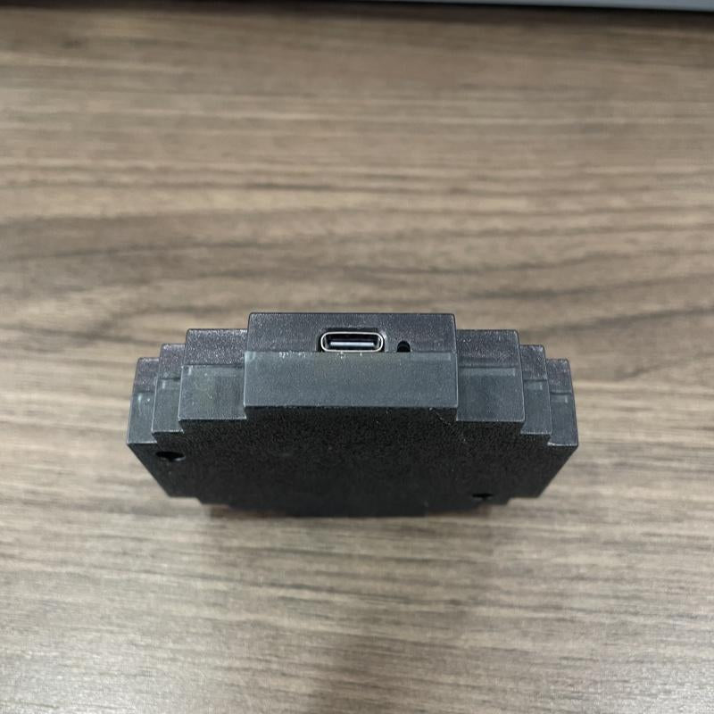 Mc Trendy Pixel Compass Toy Keychain - Perfect for Friends Birthday and Game Lovers (Boys/Girls)